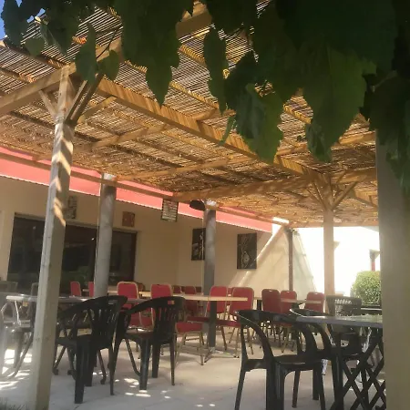 Hotel La De L Embusade *